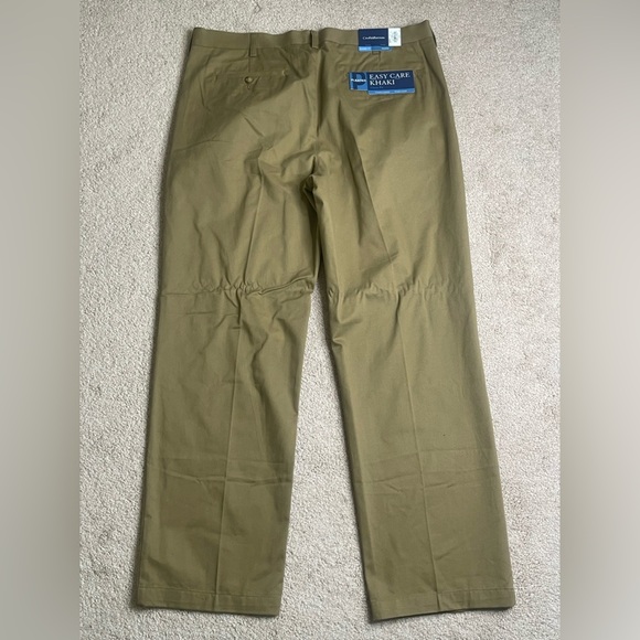 Croft & Barrow Tan khakis Classic Style (38x34) - Picture 3 of 4